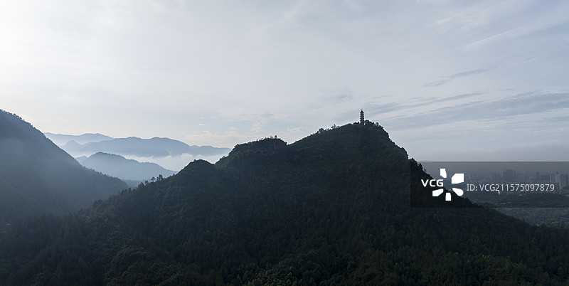浙江天台赤城山梁妃塔云海云雾古风云海图片素材