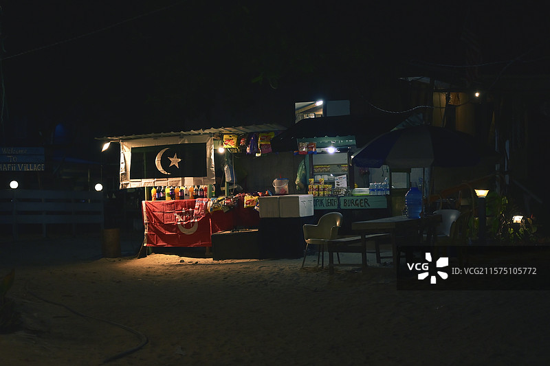 小停泊岛夜晚图片素材