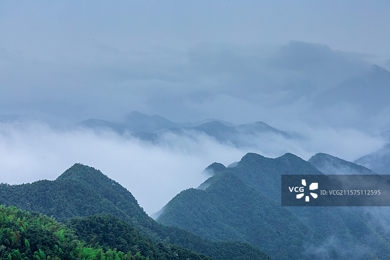 杭州富阳区安顶山观雾霭图片素材