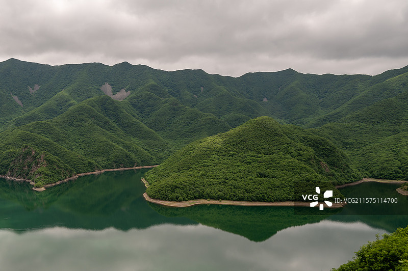 辽宁“小天池”盖州夹皮沟图片素材