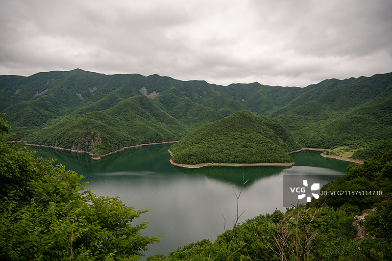 辽宁“小天池”盖州夹皮沟图片素材
