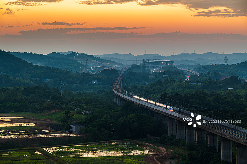 湖南省长沙市望城区，高铁西站，长株潭城际铁路图片素材