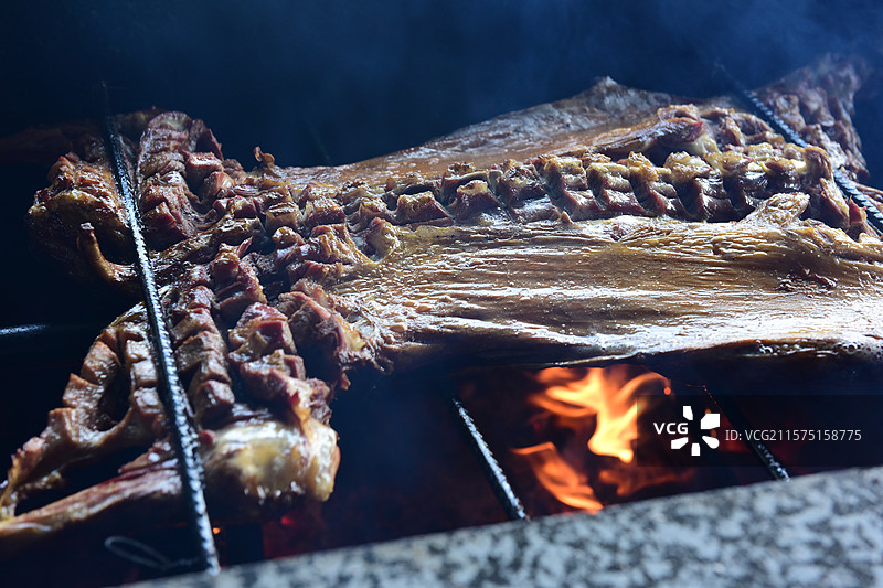 烤全羊传统美食图片素材