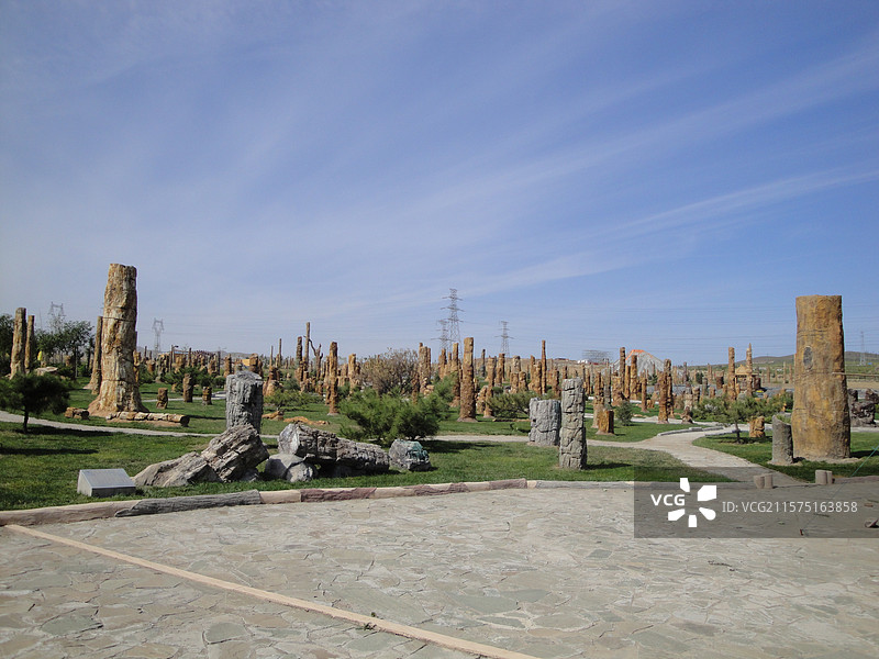 朝阳低质公园旧照图片素材