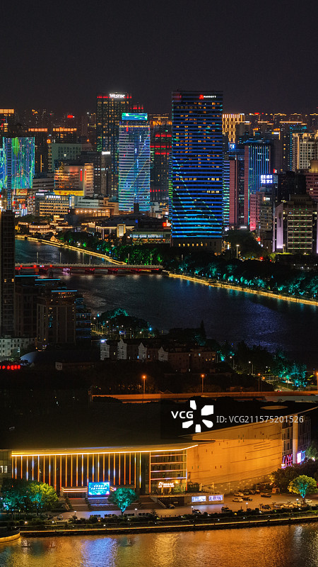 宁波大剧院和万豪酒店夜景图片素材