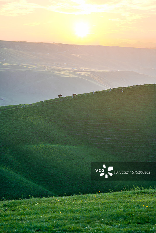 新疆琼库什台风光图片素材