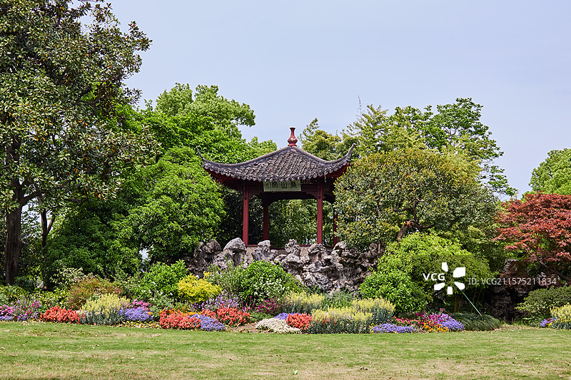杭州西湖藏山阁春季风光图片素材