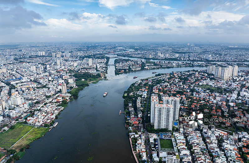 越南胡志明西贡河城市运河风光航拍图片素材