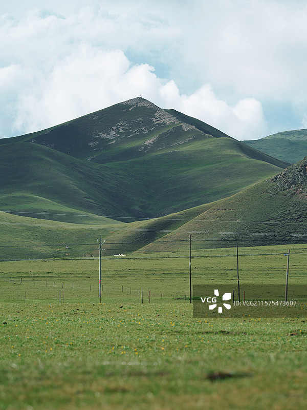 草原不缺信仰图片素材