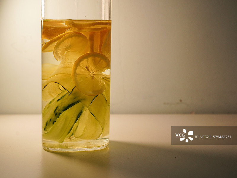 夏日柠檬黄瓜水图片素材