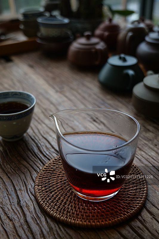 广西六堡茶，以红、浓、陈、醇著称图片素材