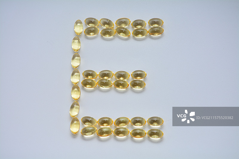 维生素E和口罩，提高免疫力预防流感图片素材