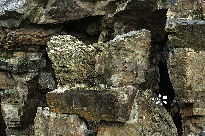 扬州个园假山，蝴蝶状石头图片素材