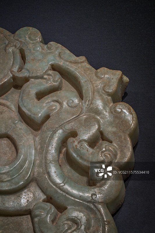 迄今为止考古出土最大的玉铺首，国家一级文物，四灵纹玉铺首，西汉，汉武帝茂陵陵园出土，茂陵博物馆藏图片素材