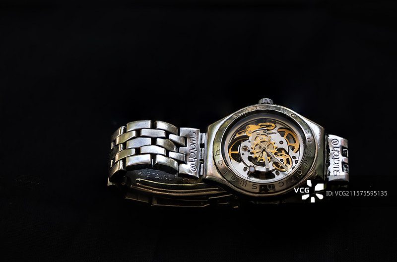 堆栈拍摄的手表特写图片素材