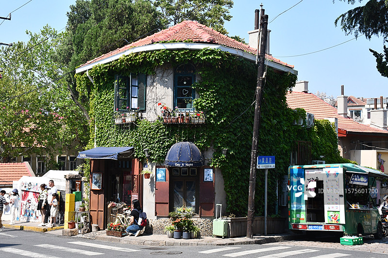 青岛琴屿路咖啡店图片素材