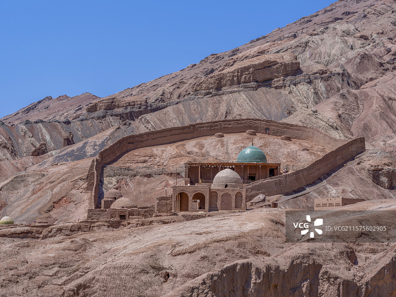 已逾1700年历史，还保存着维吾尔族最古老的民俗风情，有“民俗活化石”之称的新疆鄯善县吐峪沟麻扎村图片素材