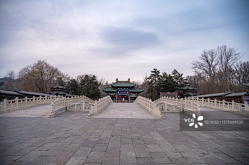 晋祠正面视角拍摄图片素材