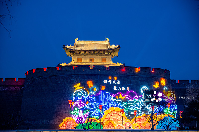 太原古县城城墙城楼夜景图片素材