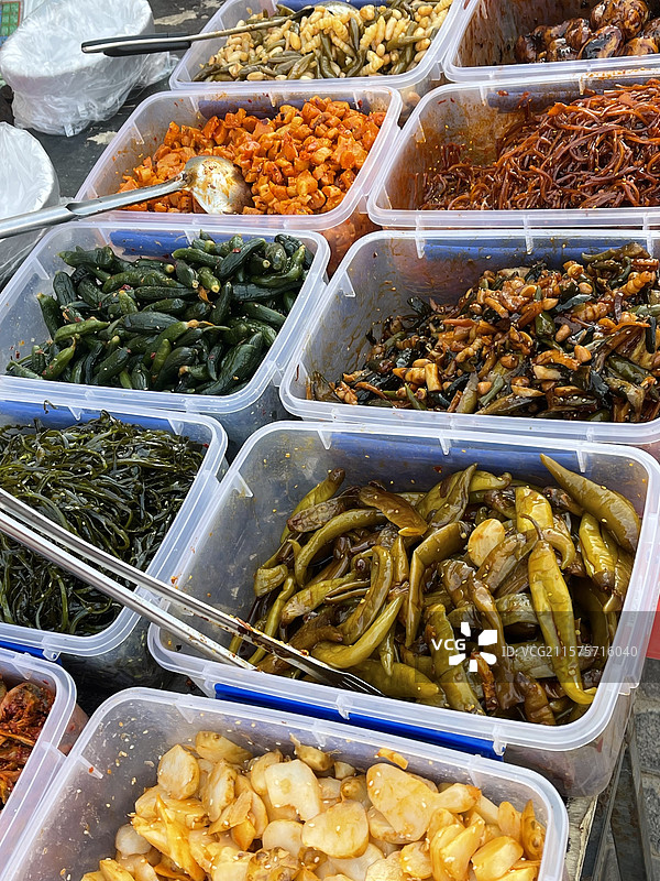 韩国泡菜东北大酱菜辽源花市咸菜套餐健康减脂沙拉瘦身轻食图片素材