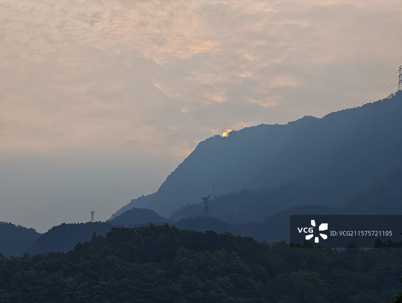四川绵阳北川羌族自治县山区日落图片素材
