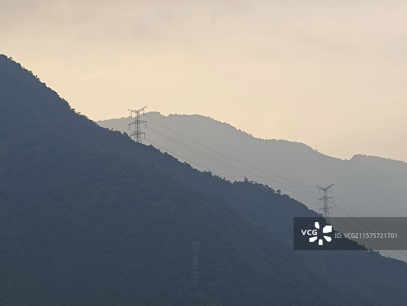 四川绵阳北川羌族自治县山区日落时分景色图片素材