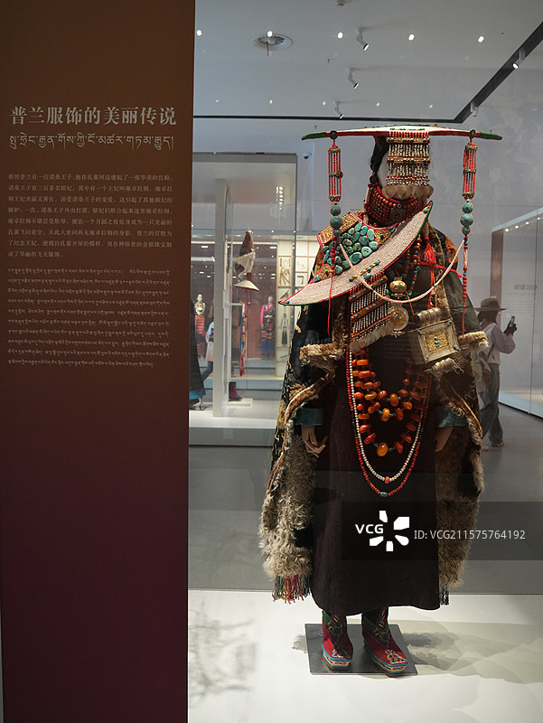 西藏博物馆里的普兰服饰图片素材