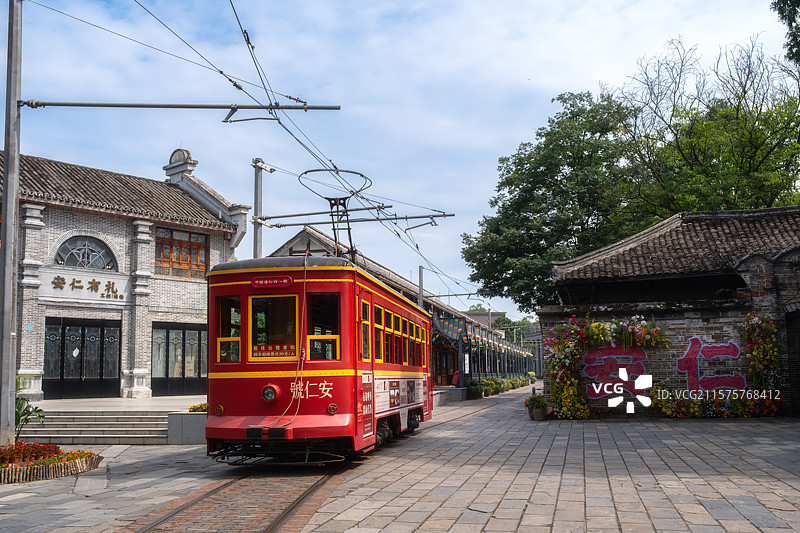 大邑安仁古镇铛铛车图片素材