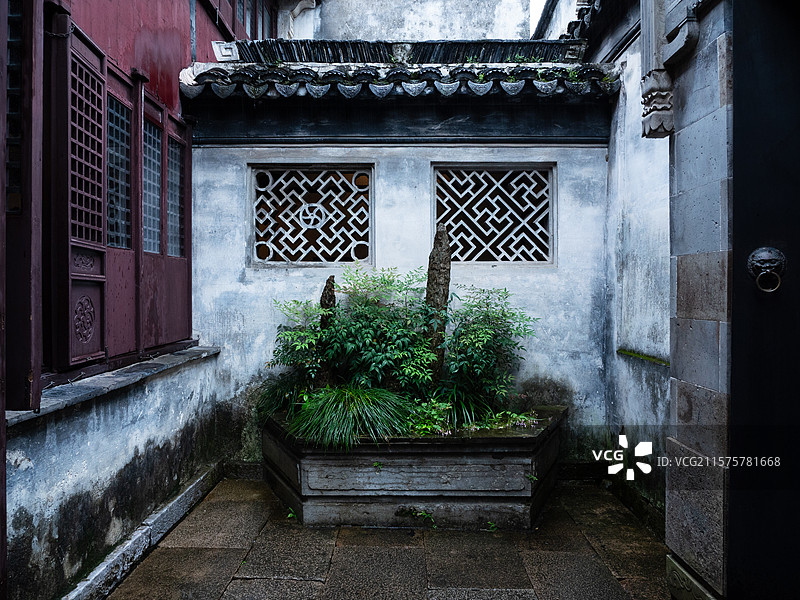 雨中的江南古镇周庄图片素材