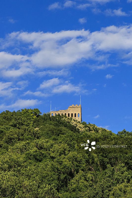 北京延庆夏至爆马丁香盛放香满九眼楼长城图片素材