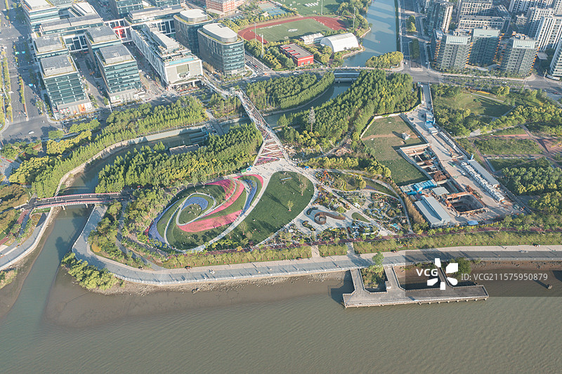 航拍上海前滩休闲公园图片素材