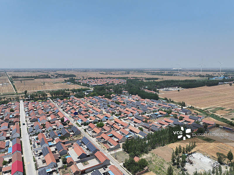 航拍夏季乡村蔬菜大棚自然风光图片素材