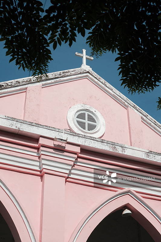 越南岘港大教堂粉红建筑风光图片素材