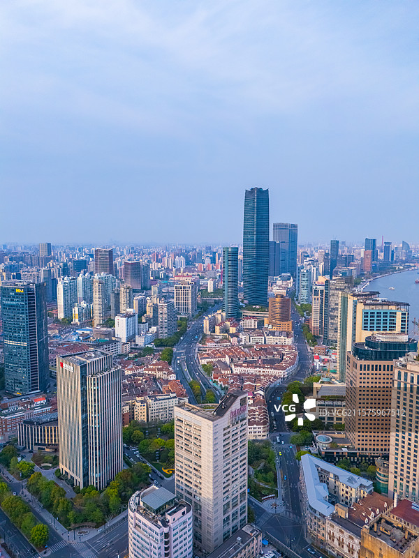 航拍上海北外滩日落景观图片素材