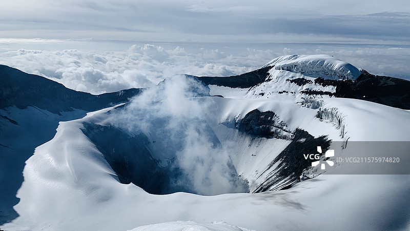 雪山与天空的美丽景色，梅希亚，皮钦查，厄瓜多尔图片素材
