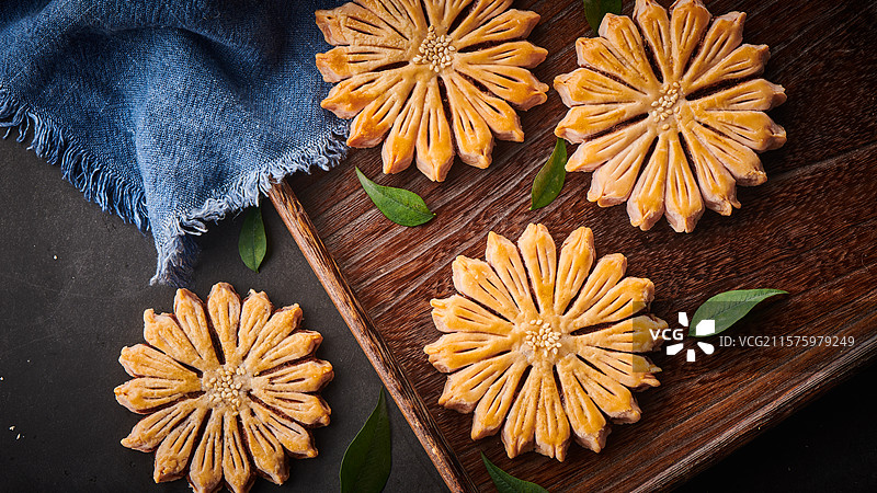 中国传统美食糕点 菊花酥图片素材