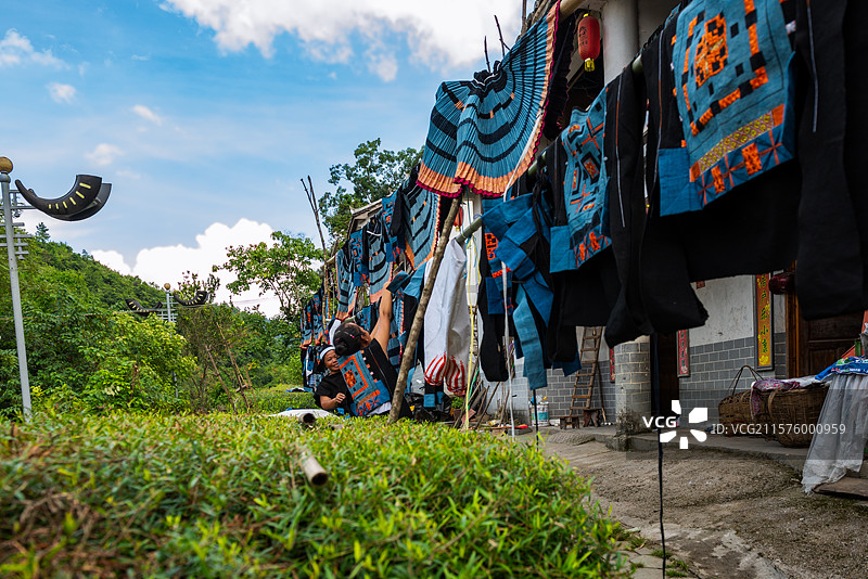 广西河池南丹县白天裤瑶族瑶年节实拍图片素材