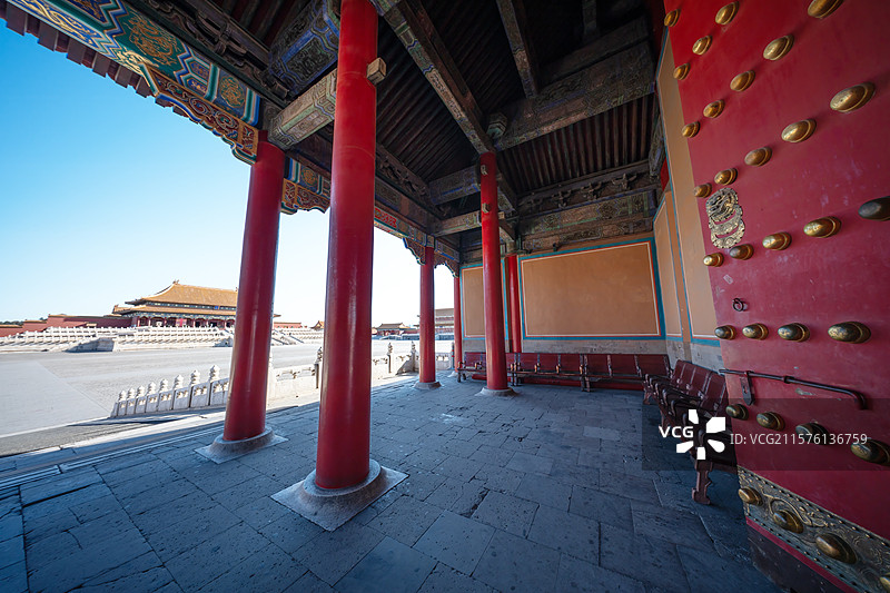 故宫贞度门内看太和殿广场图片素材
