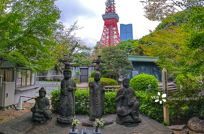 东京增上寺，它是净土宗寺院，历史悠久，建筑精美，是德川家灵庙，与东京铁塔相邻，文化价值极高。图片素材