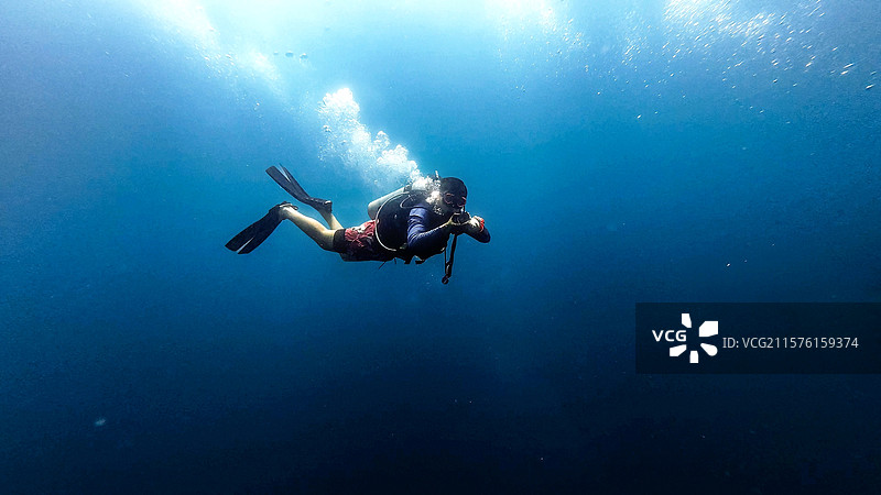 海底潜水员图片素材