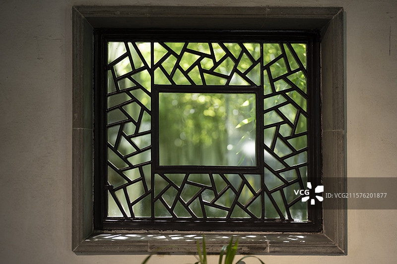 苏州园林花窗光影图片素材