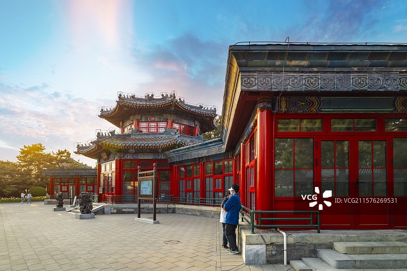 北京中山公园古建筑亭子长廊图片素材