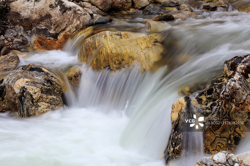 西藏山南错那勒布沟风景图片素材
