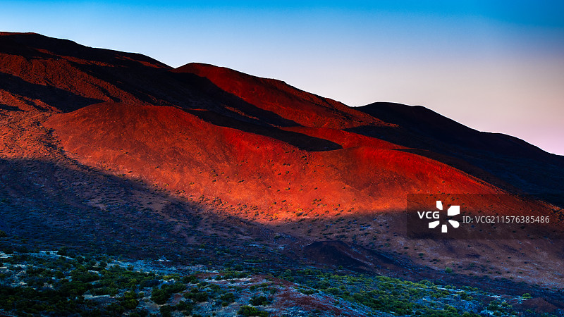 《夕阳下的冒纳罗亚火山一角》摄于美国夏威冒纳罗亚火山夷图片素材