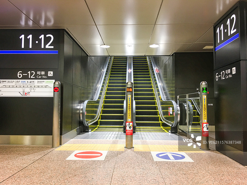 日本石川县金泽站是日本唯一获选全球最美丽的车站之一图片素材