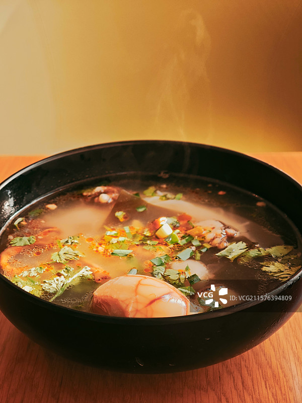 一碗美味的清汤绵阳米粉图片素材