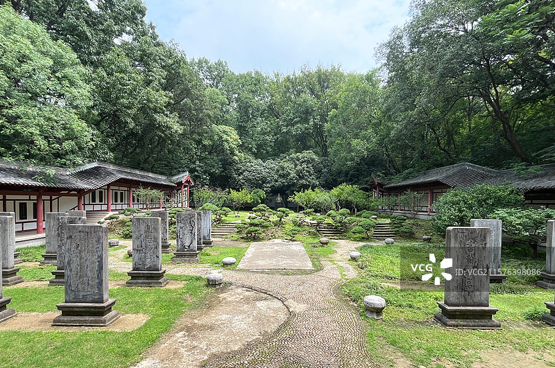 江苏省南京市钟山风景名胜区明孝陵景区紫霞湖颜真卿碑林图片素材