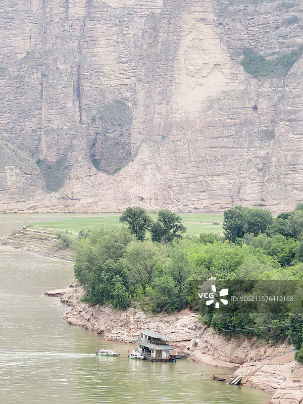 甘肃省永靖县炳灵寺石窟黄河码头图片素材