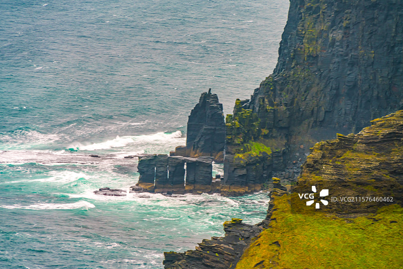 爱尔兰岛中西部边缘的克莱尔郡莫赫悬崖图片素材