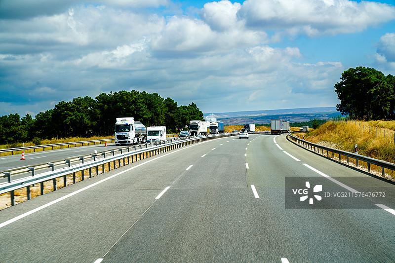 西班牙城市高速公路图片素材